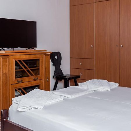 Kosta'S Apartments Воніца Екстер'єр фото