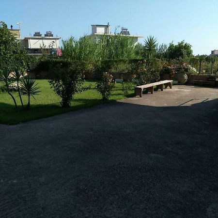 Kosta'S Apartments Воніца Екстер'єр фото