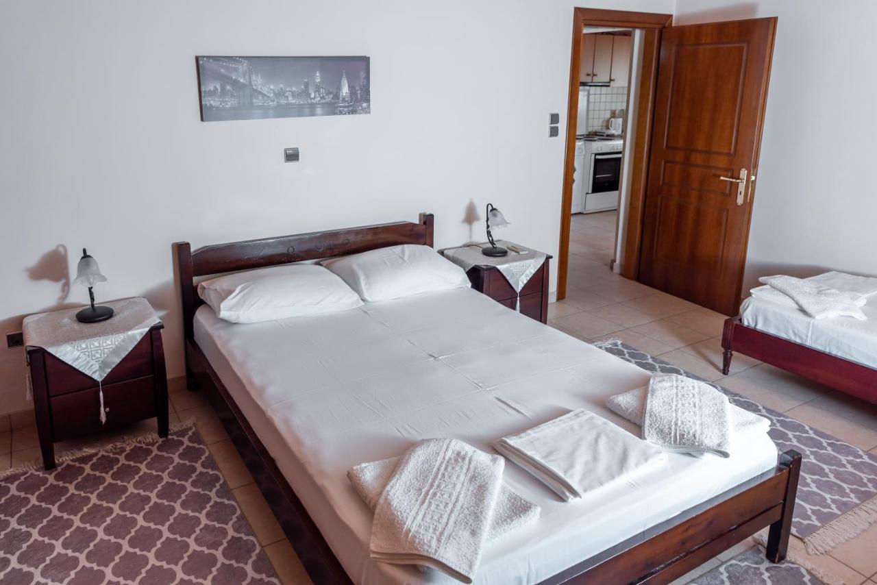 Kosta'S Apartments Воніца Екстер'єр фото