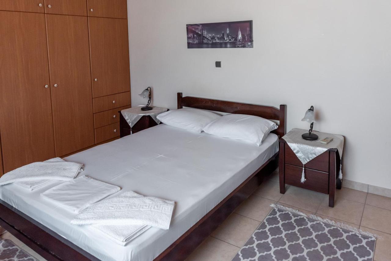 Kosta'S Apartments Воніца Екстер'єр фото