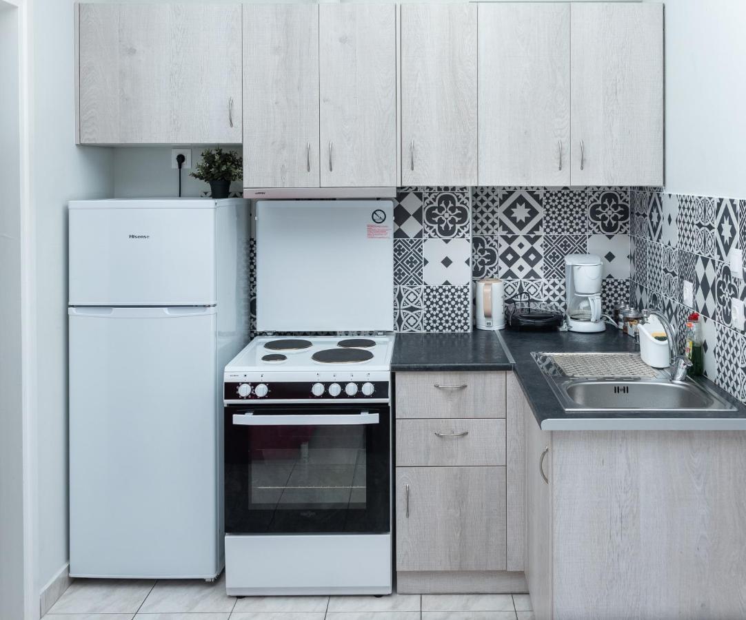 Kosta'S Apartments Воніца Екстер'єр фото